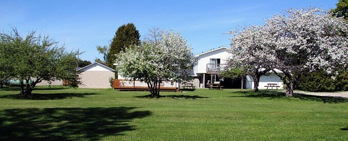 The Grounds at Coach House Inn